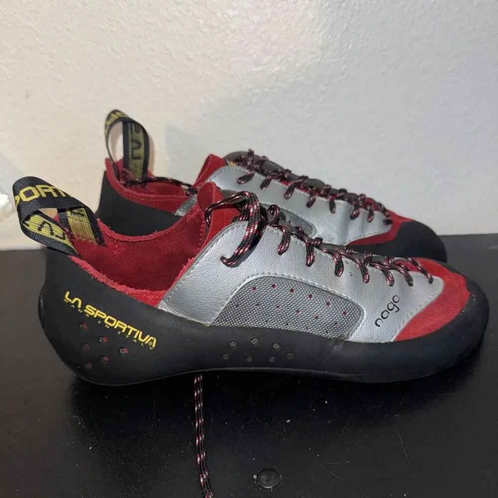 La Sportiva Nago Climbing Shoes EU 43.5  Men’s 10.5 Red Vibram Edge